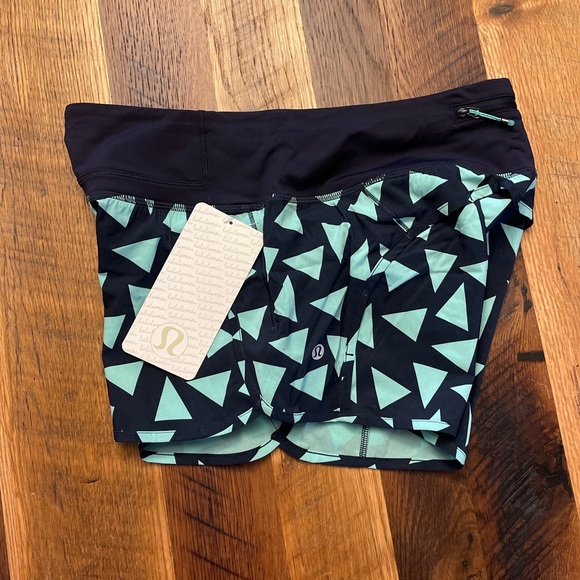Lululemon Run Times Shorts - Nacho, Size 6 NWT - Picture 4 of 15